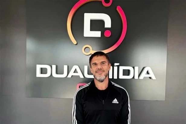 Dual Mídia OOH contrata diretor de criação